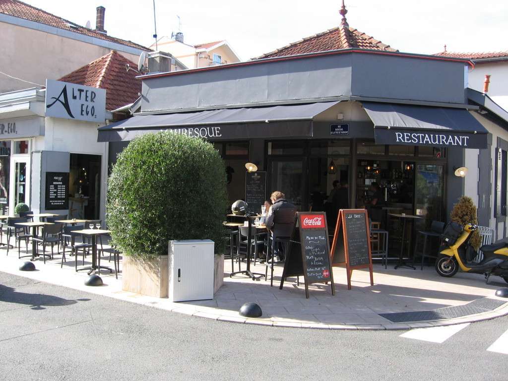 A vendre FDC bar brasserie en angle en Gironde