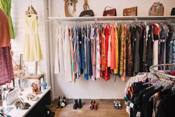 Vente FDC vêtements dans les Pyrénées Orientales