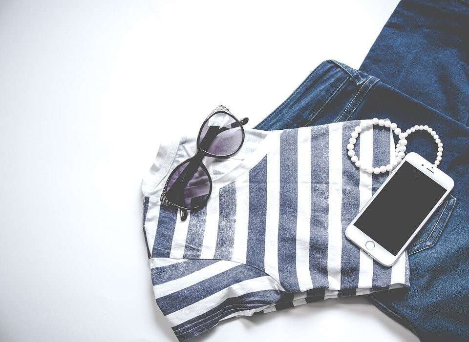 Vente beau magasin de vêtements femmes Cotentin