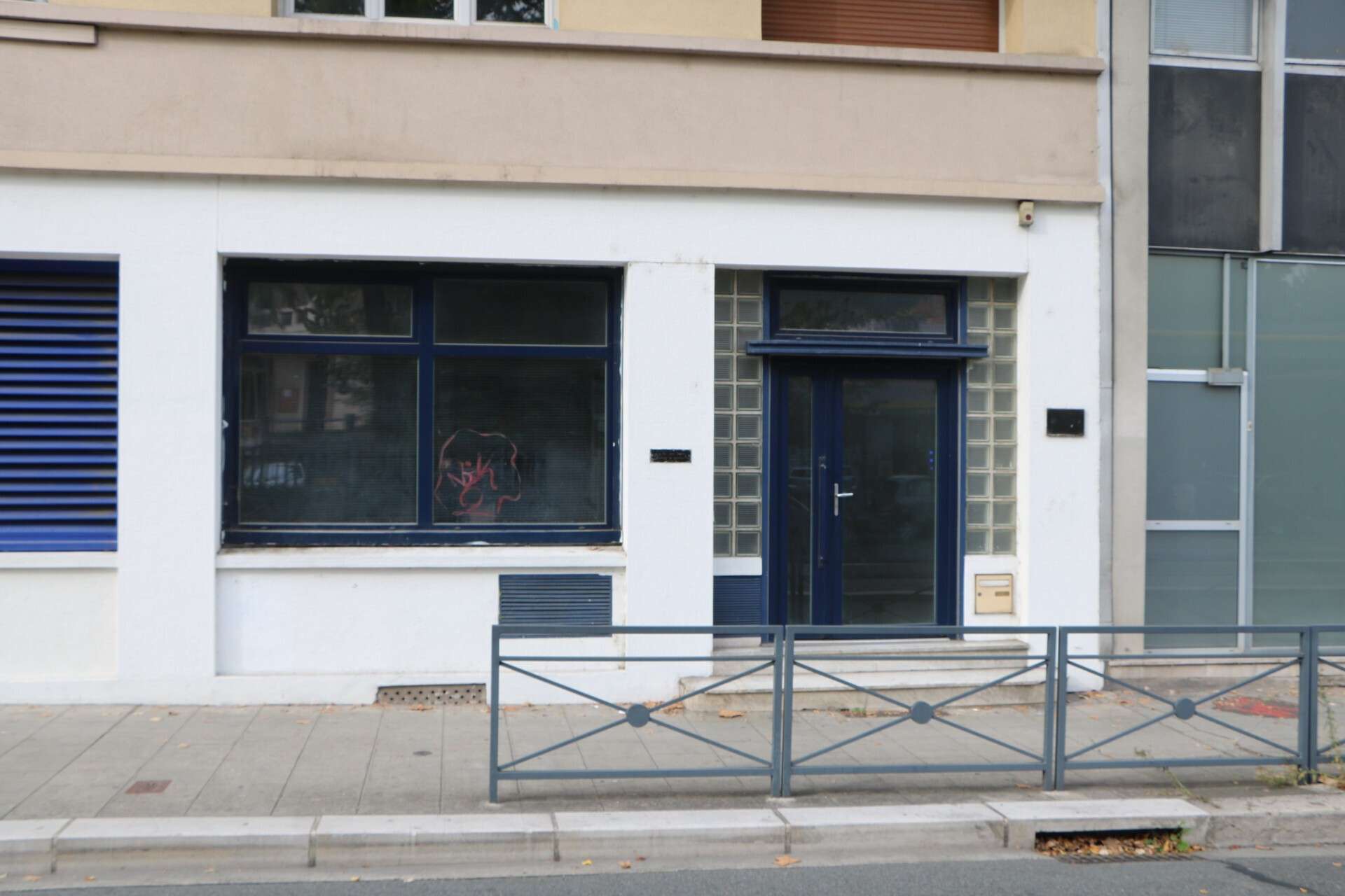 Vente local commercial 90m² Grenoble Avenue Perrot