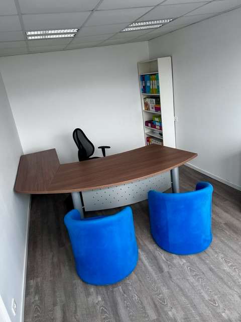 Vente bureaux et entrepôt 185m² à Brest Guipavas