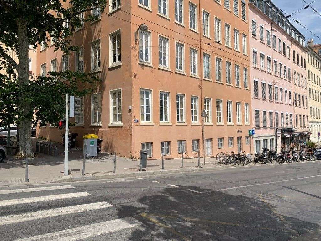 Bureaux 335m² sur 2 niveaux à vendre Lyon 69001