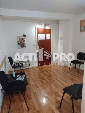 À louer bureaux 93m² Quai Vauban Perpignan
