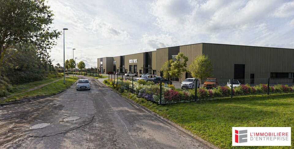Vente locaux 310m² dans programme neuf à Taden