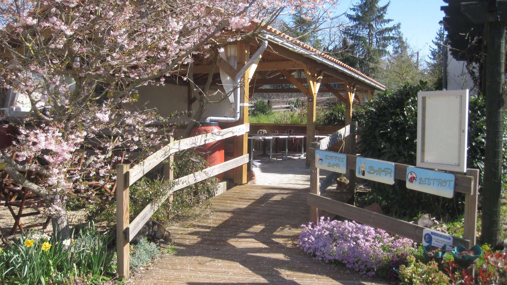 Vend beau camping rentable prox ville médievale