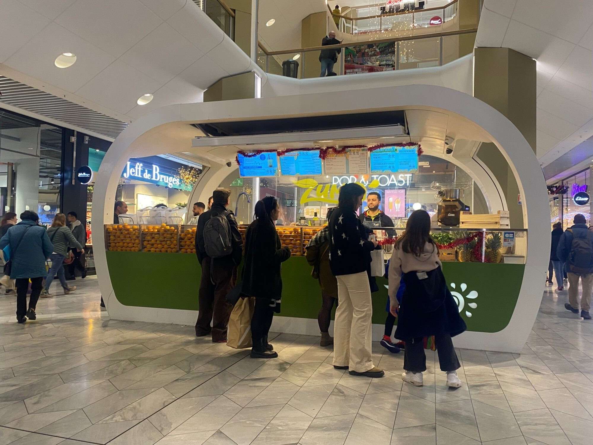 Vente kisoque en centre commercial de Lyon 69003
