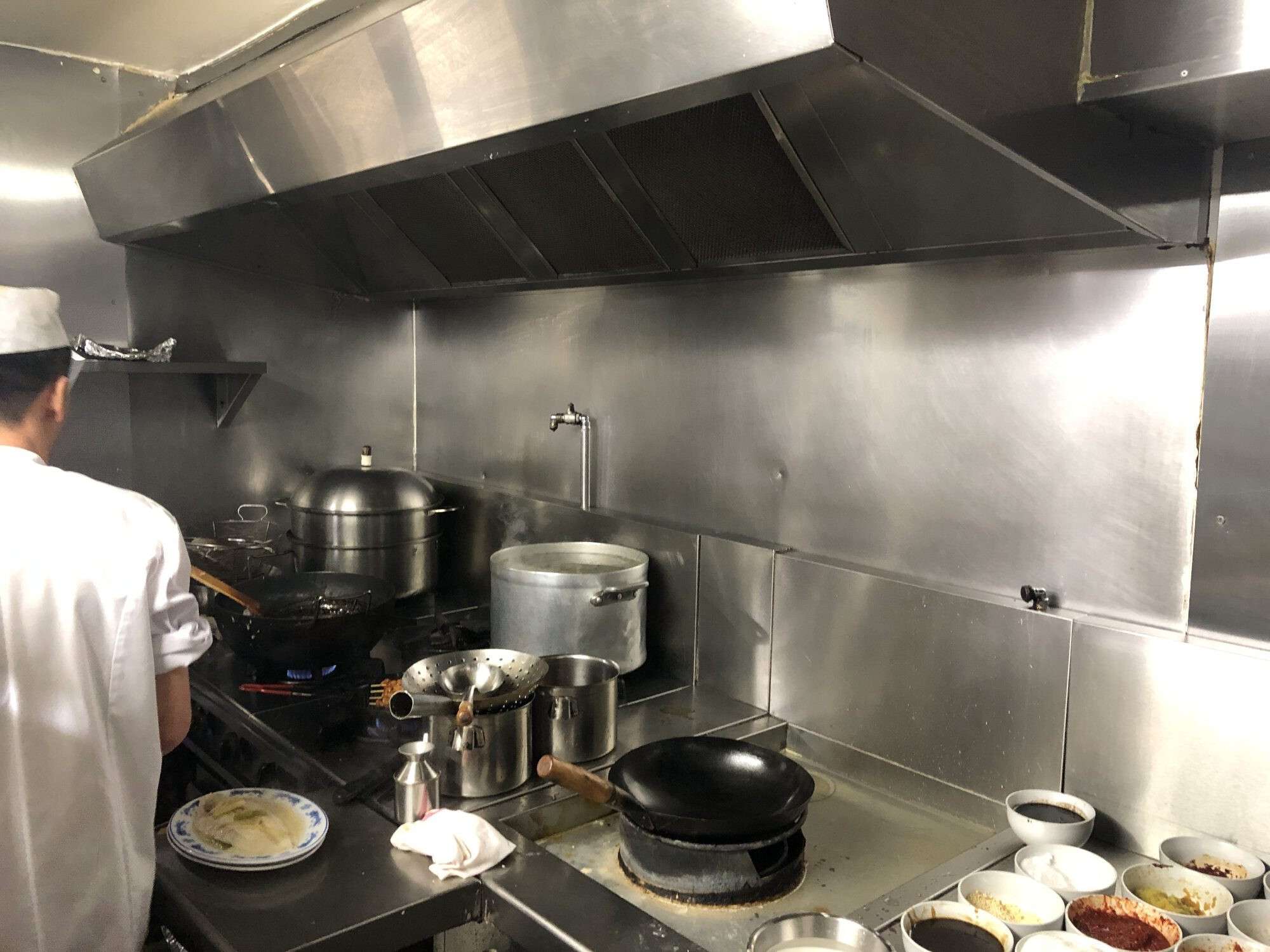 Vente restaurant extraction à Paris 20e bel empl