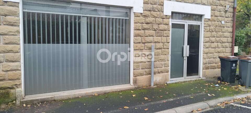 A louer local commercial 62m² avec vitrine à Brive
