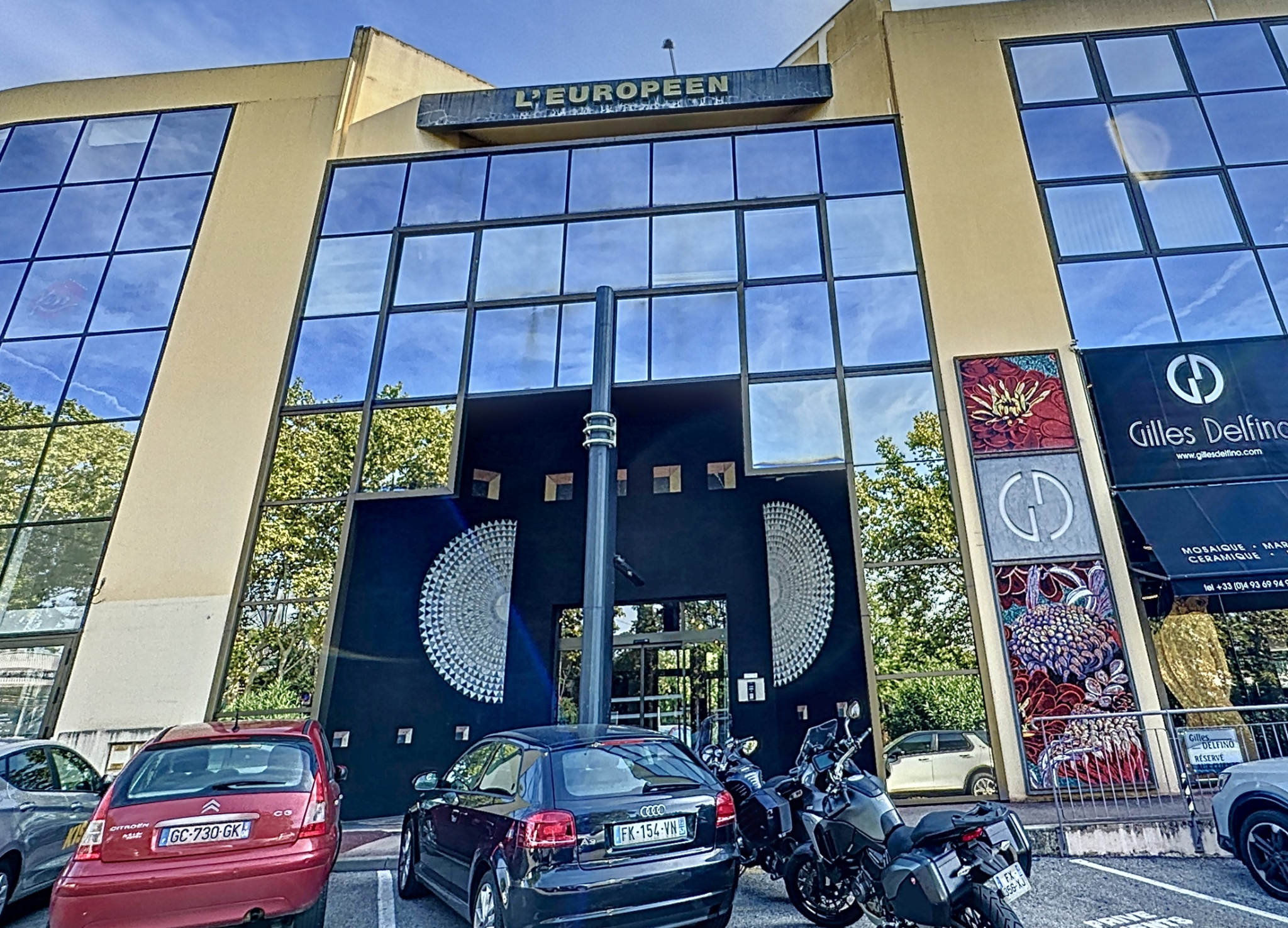 6 vente bureaux 170m² + 4 places parking au Cannet