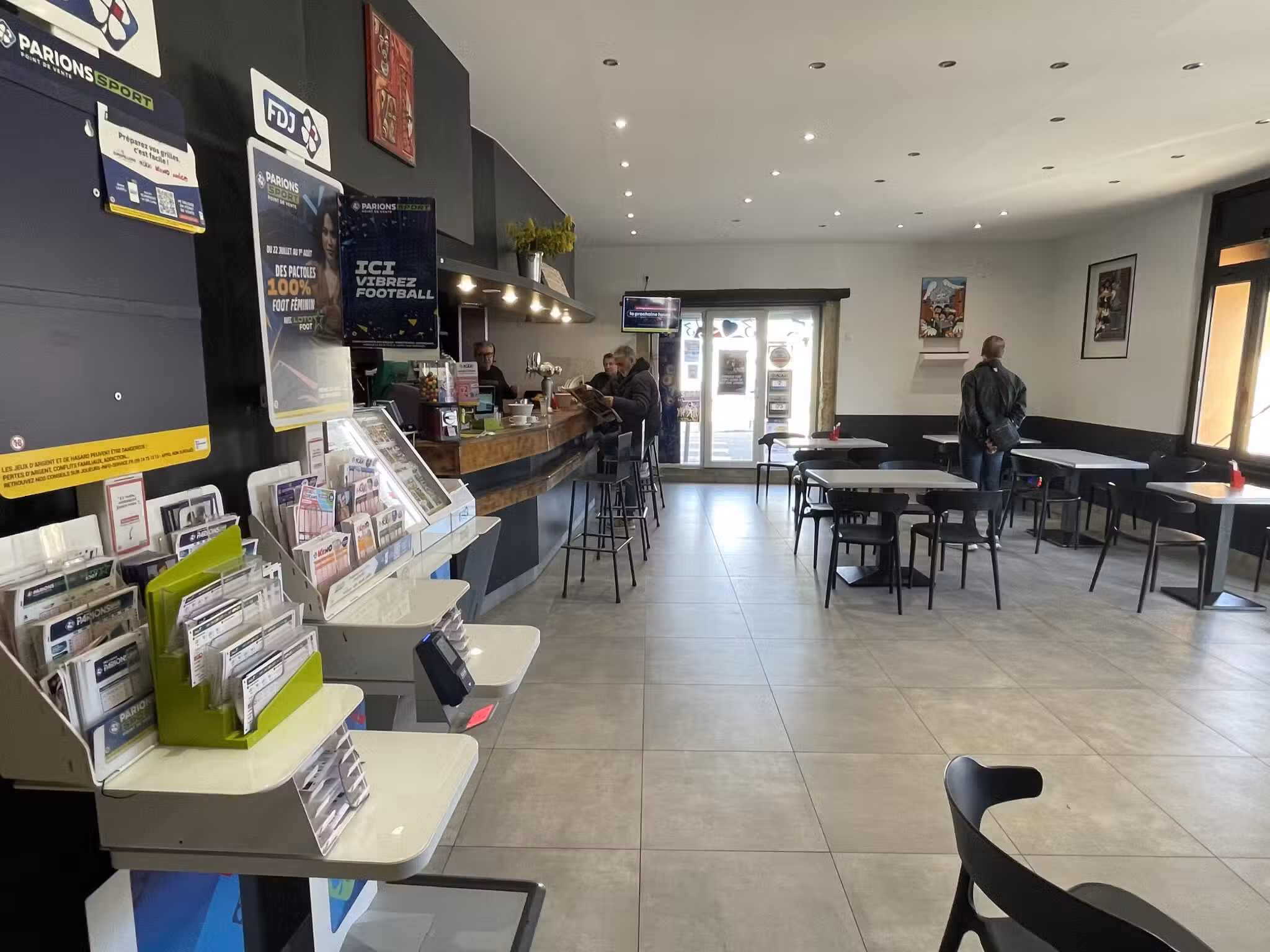 Vente FDC bar lic IV et restaurant à 12km de Nîmes