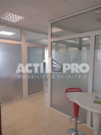 Loue bureaux 70m² + parkings à Perpignan