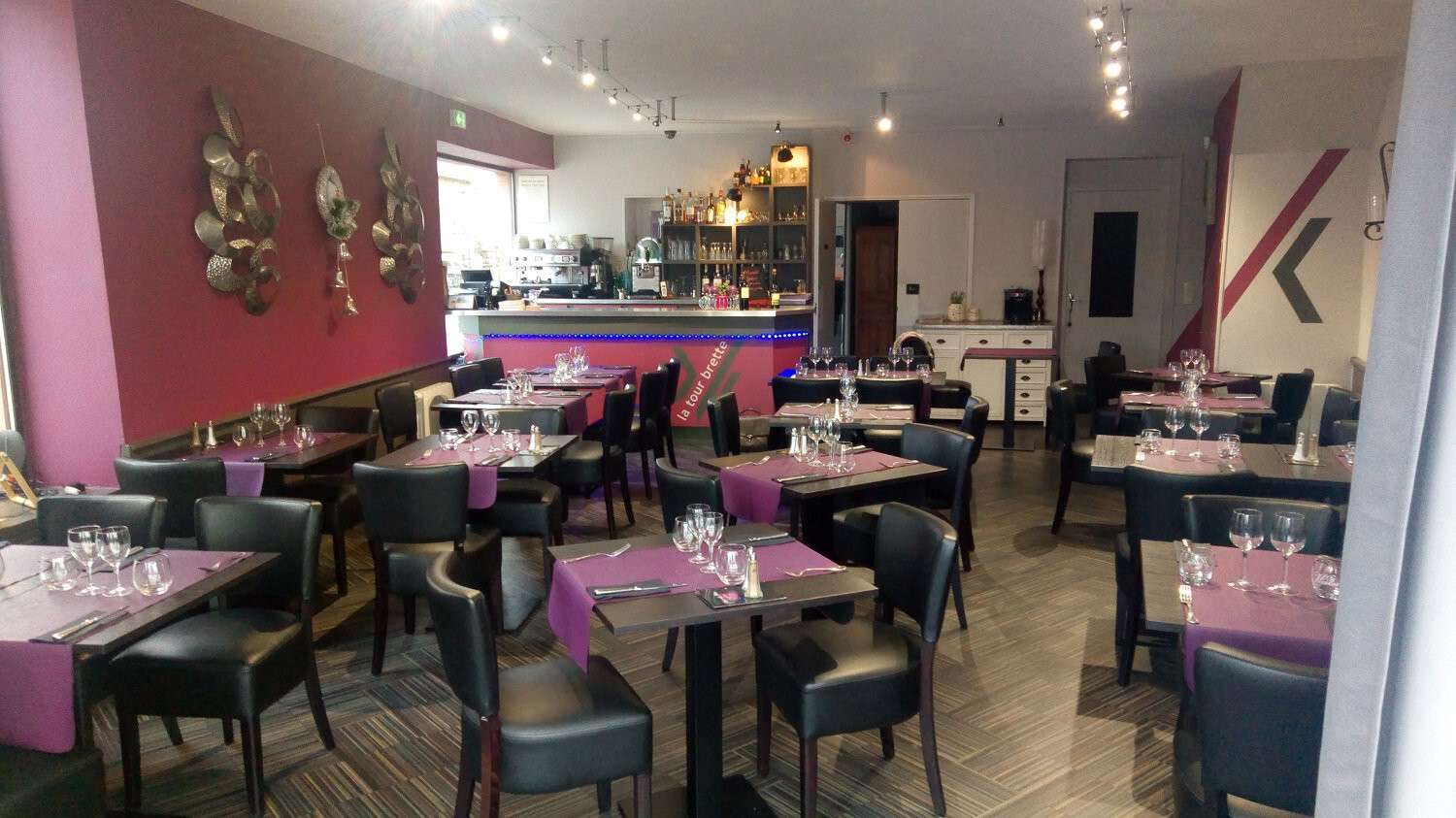 Vente hôtel restaurant emplacement n°1 à Pontorson
