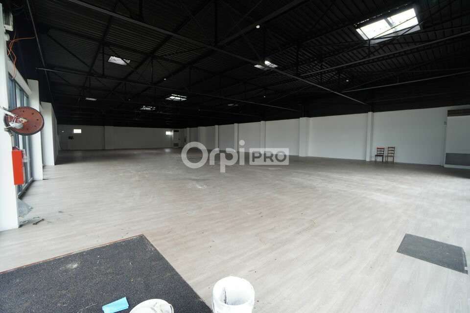 A louer local commercial 260m² secteur Dijon Sud