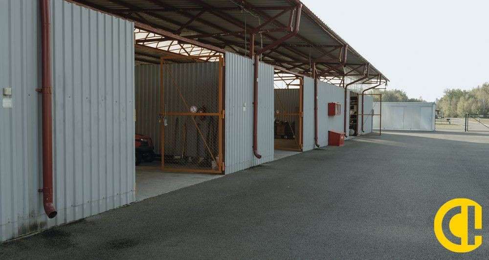 locaux de 140m² à 2000m²