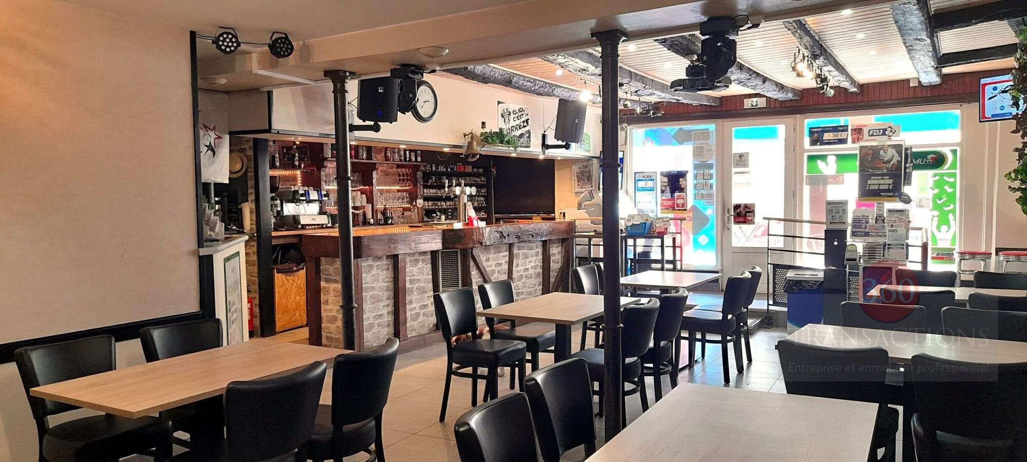 AV beau bar restaurant murs et fonds proche Objat