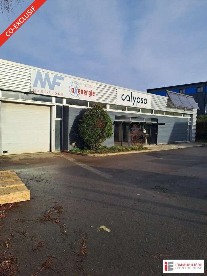 Local d'activité 1000m² à vendre à Cesson Sévigné