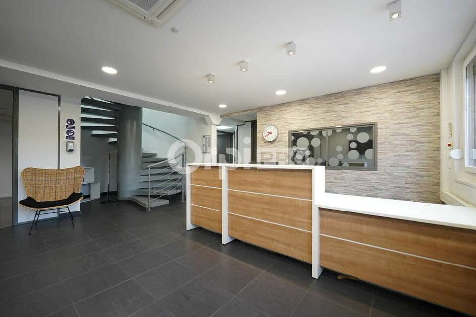 Bureaux 185m² div à louer à Caluire et Cuire