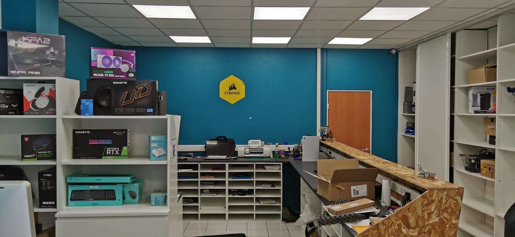 Vente murs commerciaux 61m² à Aix-en-Provence