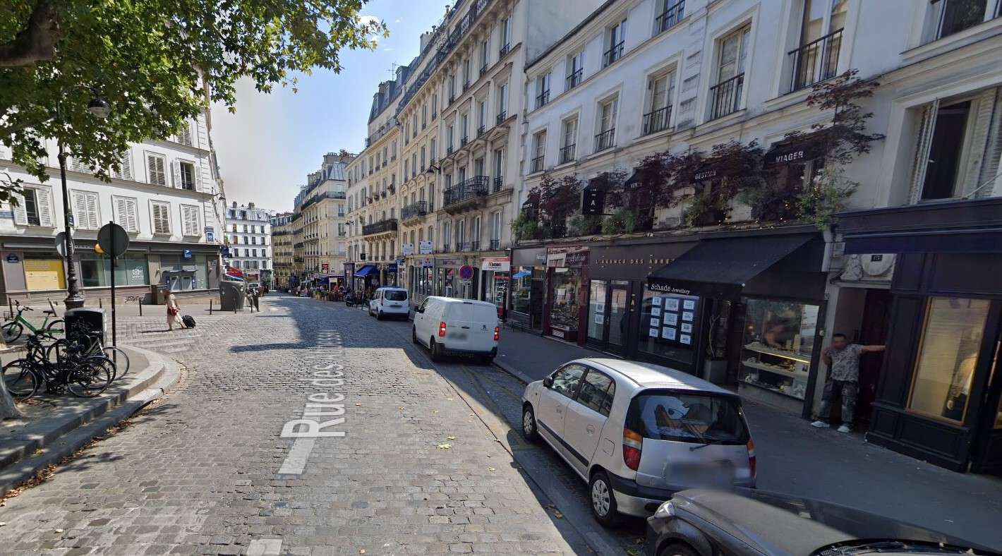 DAB local 50m² empl N°1 touristique à Paris 75018