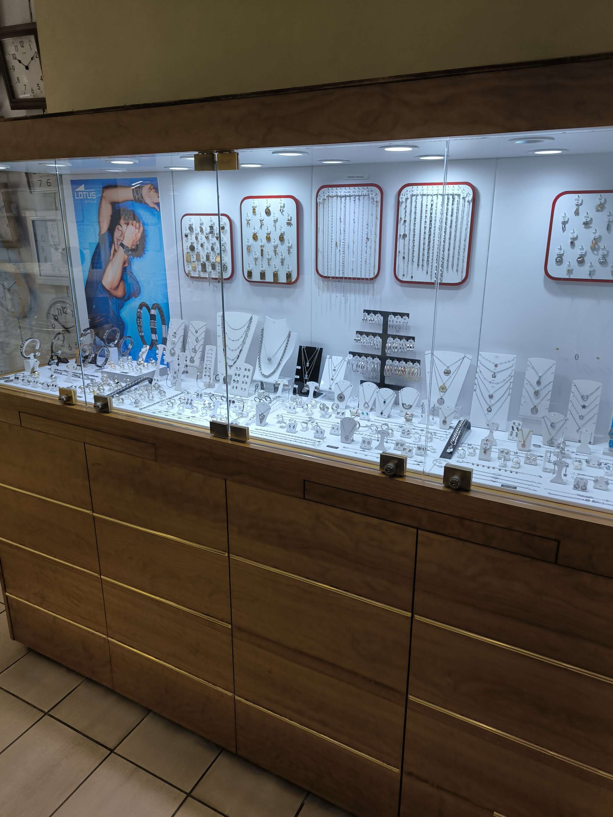 Vente bijouterie horlogerie rue piétonne de Chalon