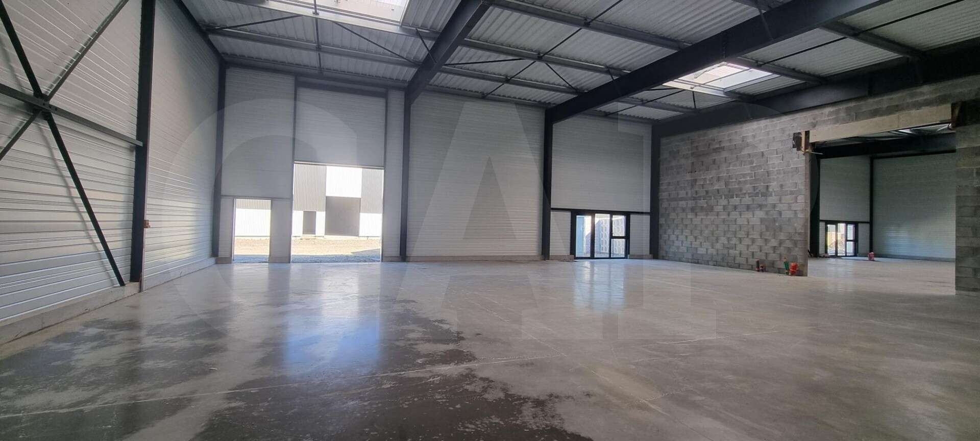 Vente cellules d'activité 300m² à La Mézière