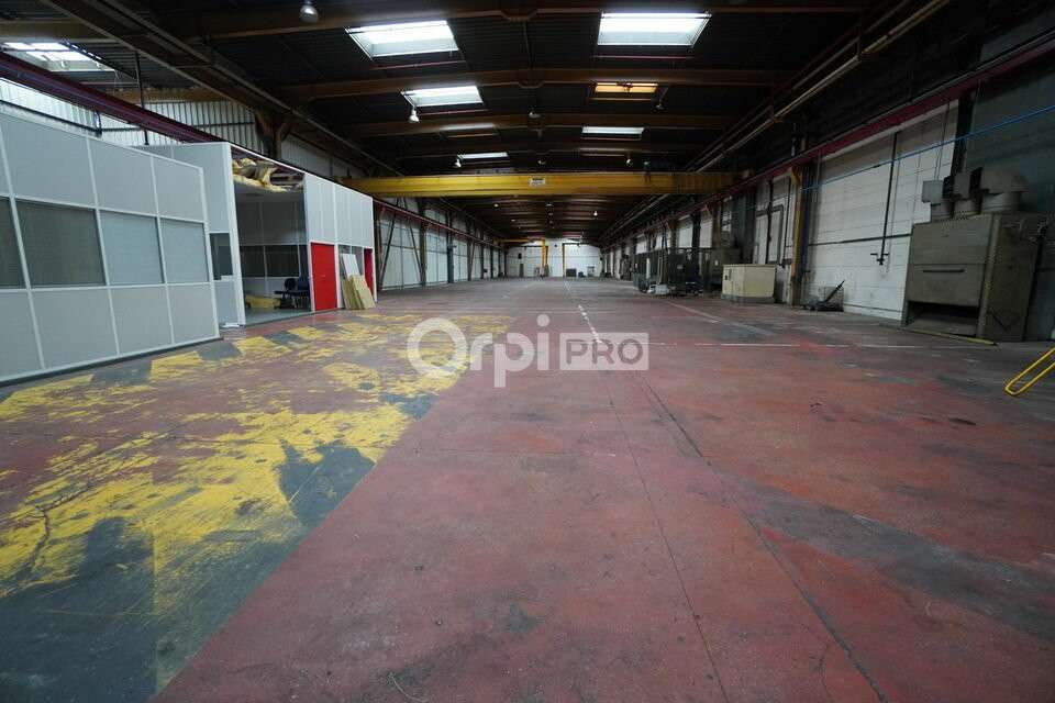 A louer entrepôt logistique 3000m² à Longvic