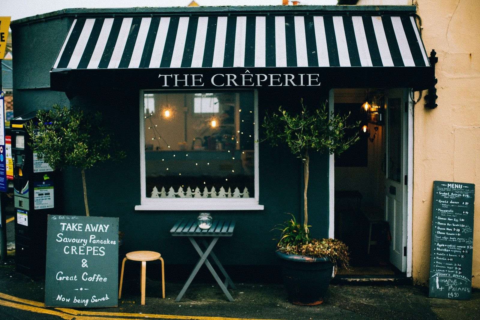 Vente crêperie saladerie bien placée 5/7 jours 78