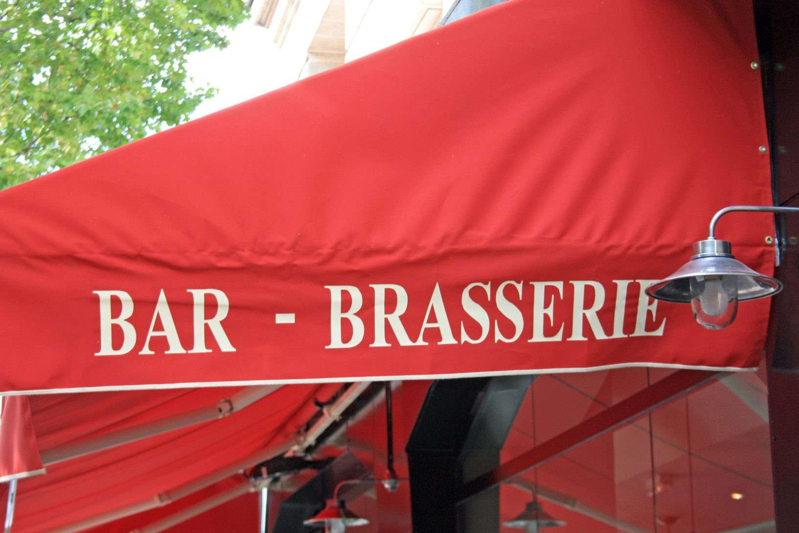 Vente bar brasserie 250 pl top emplacement à Paris