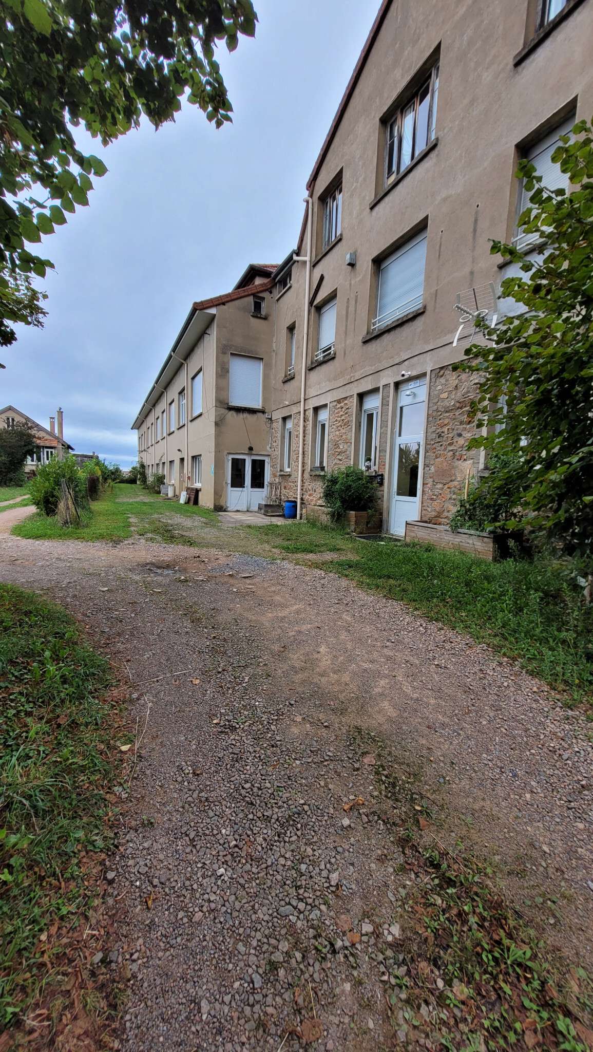 Vente immeuble  à Bourg-de-Thizy centre