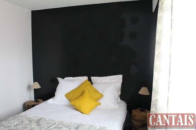 Vente hôtel bureau rénové axe La Rochelle Bordeaux