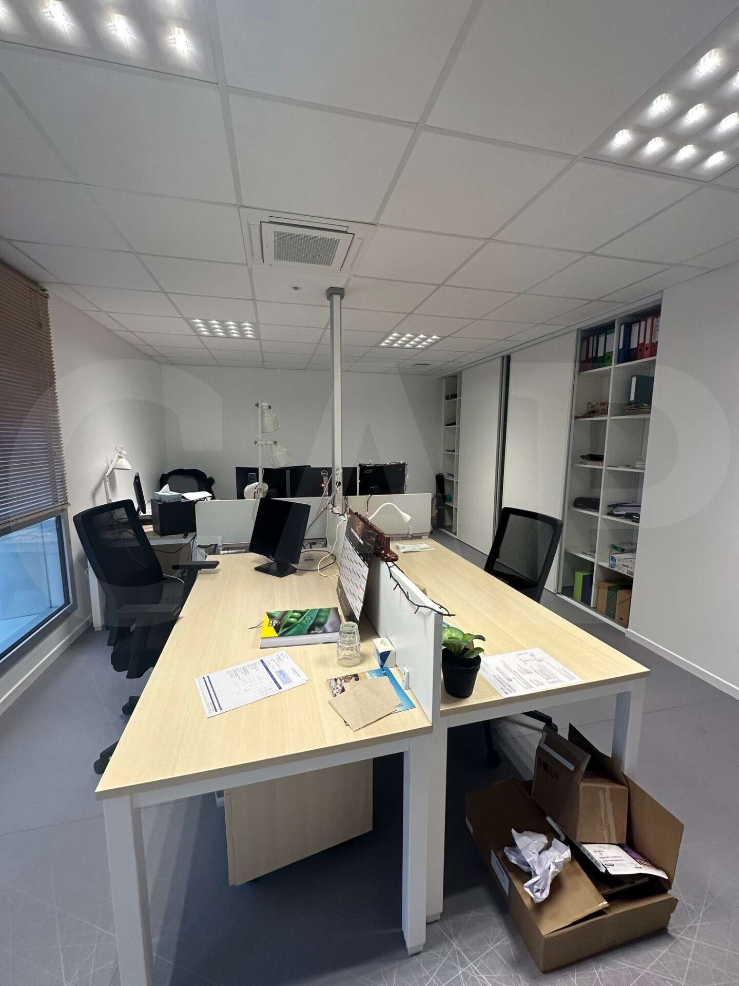Vente plateau de bureaux 142m² à Trégueux