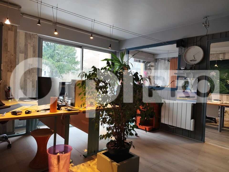 A vendre bureaux 129m² R+1 centre Limoges