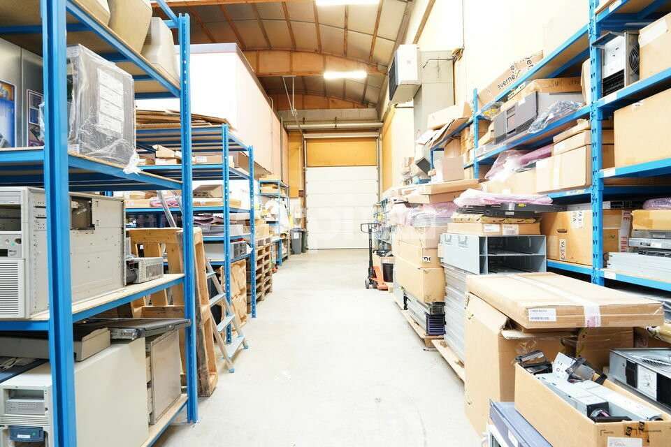 A louer local d'activité 500m² à Dardilly