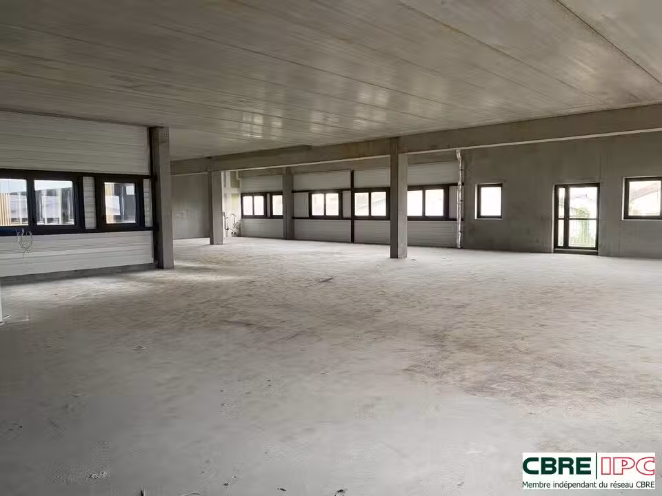 Vente local commercial 389m² proche Gare à Dax