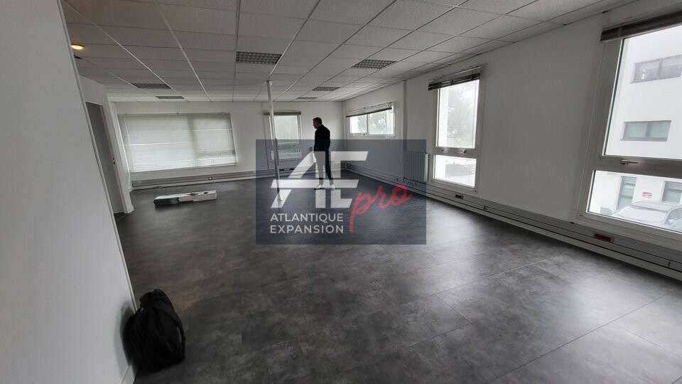 Vente bureaux 115m² zone tertiaire à Saint-Nazaire