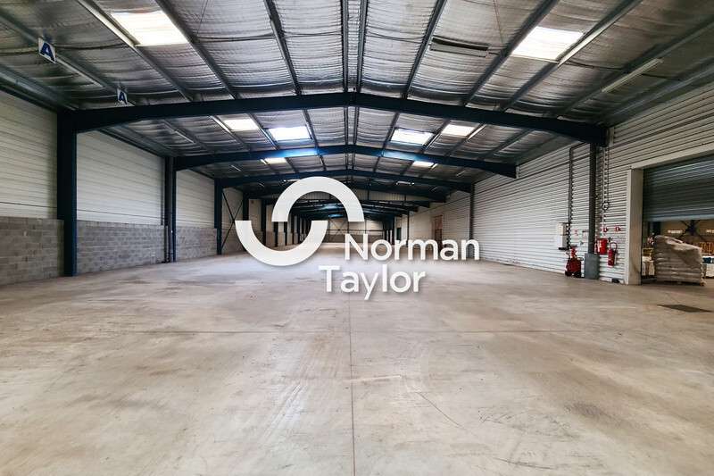 Vente entrepôt logistique 2752m² à Béziers A9/A75