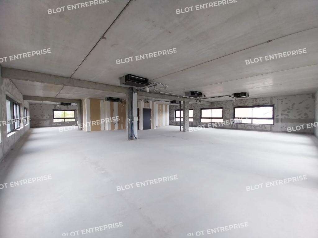 Vente plateau de bureaux 296m² PMR à Guérande