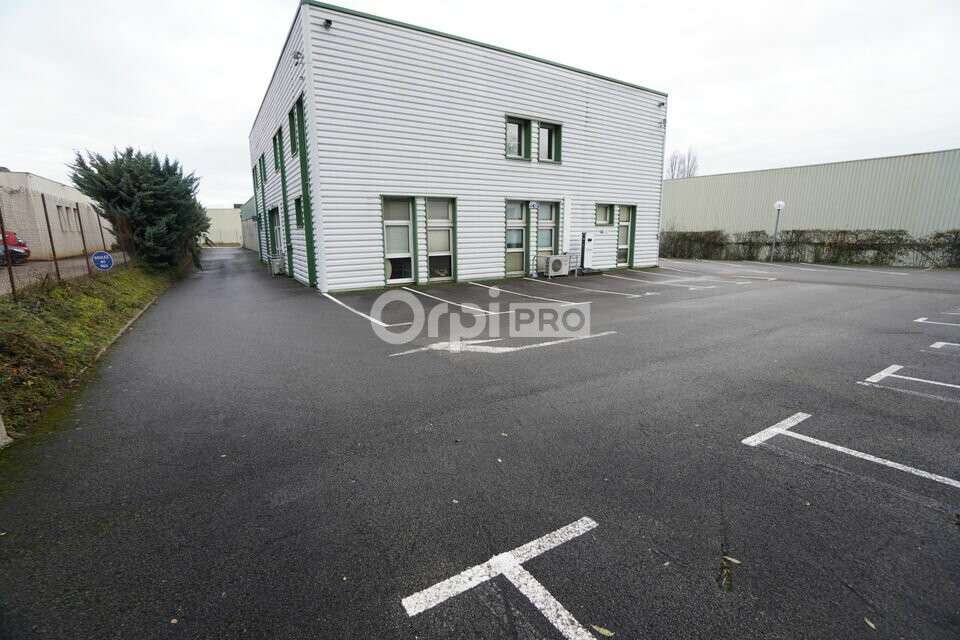 A louer bureaux 828m² à Dijon Saint-Appolinaire