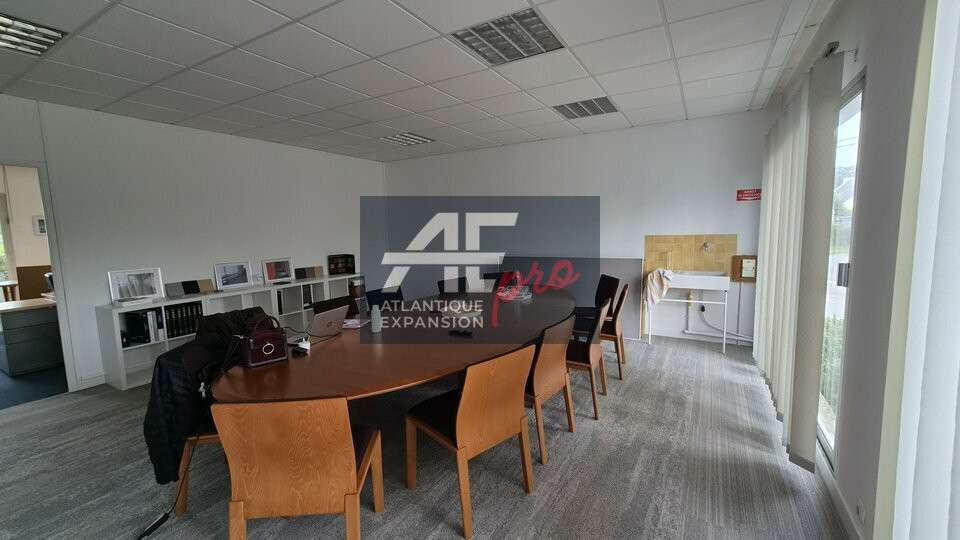 A louer bâtiment de bureaux 307m² à Saint-Nazaire
