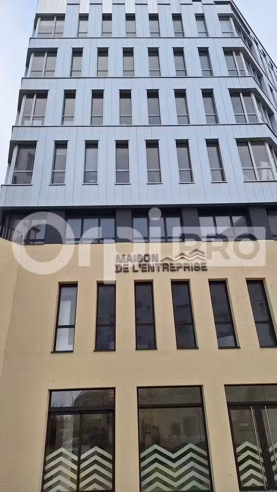 Vente bureaux 468m² très bon état à Saint-Nazaire