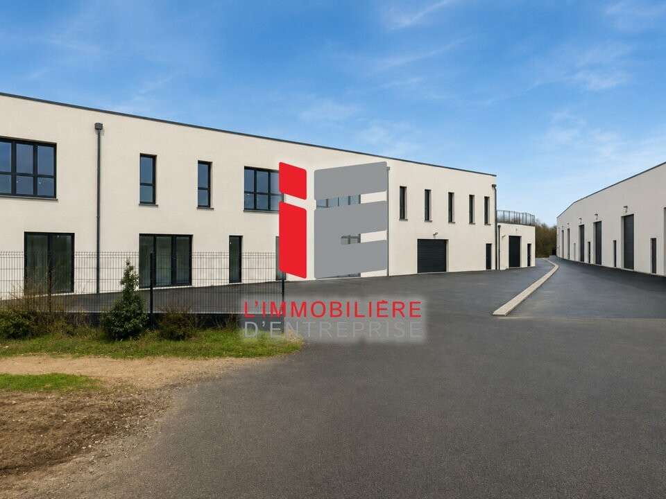 A louer entrepôt 100m² ZAC proche rocade de Rennes