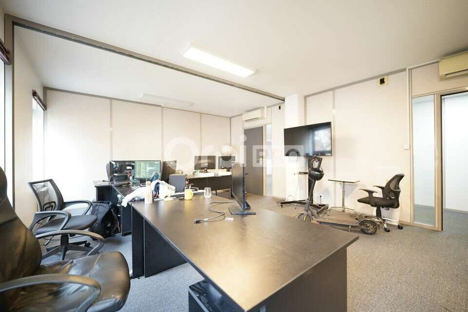 A louer bureaux 325m² à Villeurbanne
