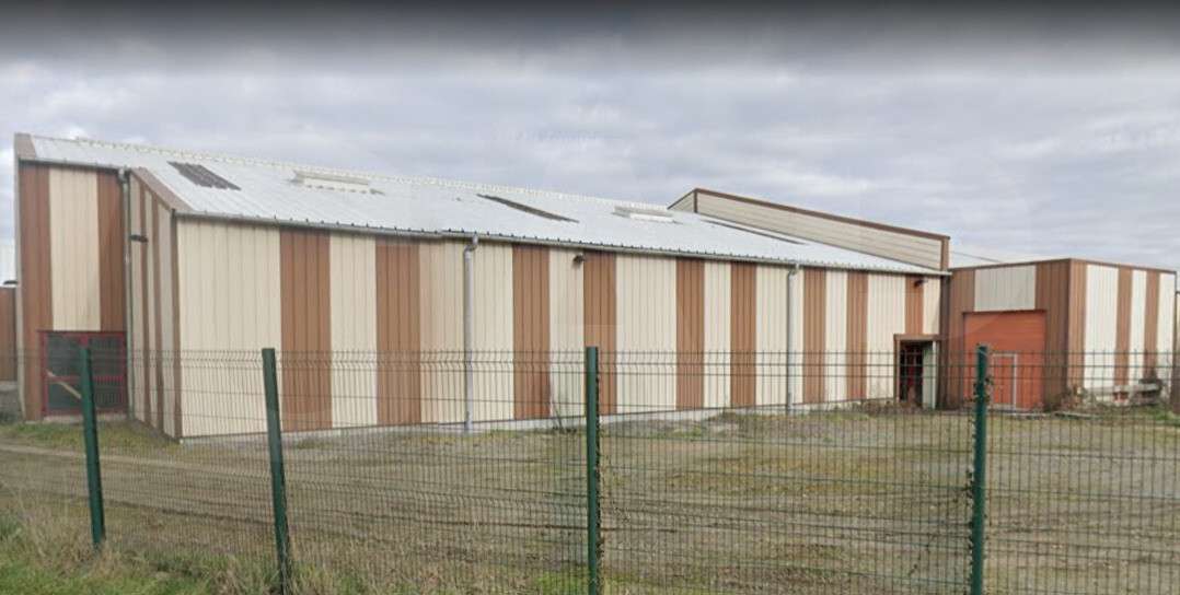 A louer cellules d'activités 543m² à Languenan