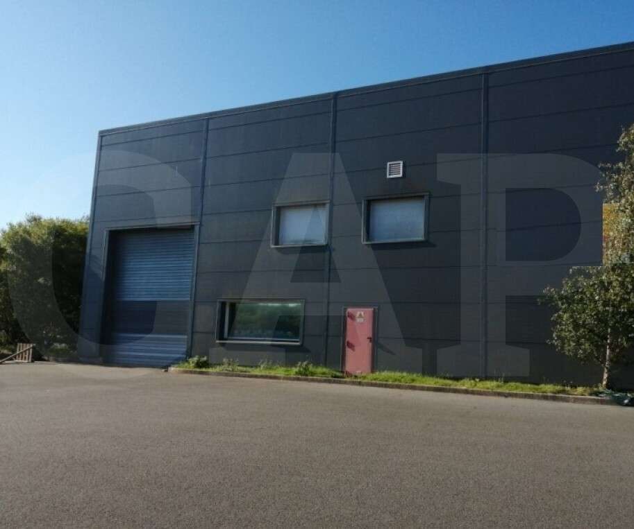 A vendre local d'activité 304m² ZI de Kervignac