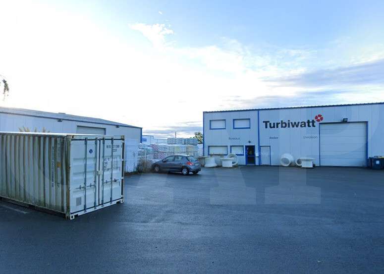 A louer local 408m² zone prime Caudan Kerpont
