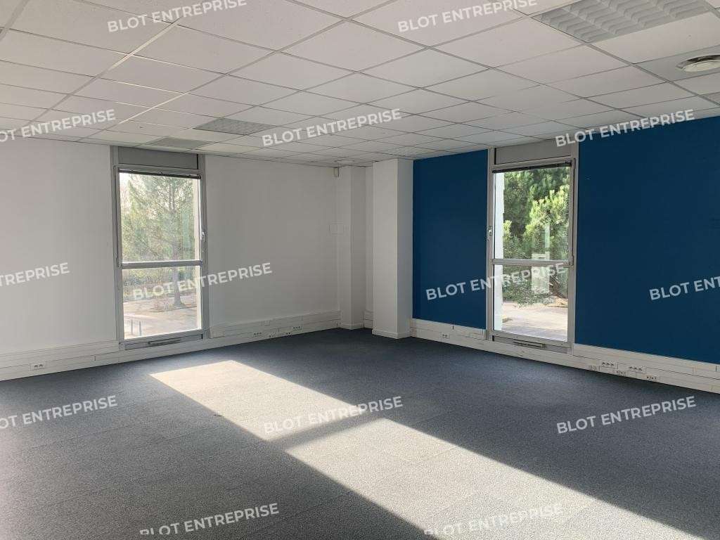 A louer bureaux 203m² R+1 à Nantes Chantrerie