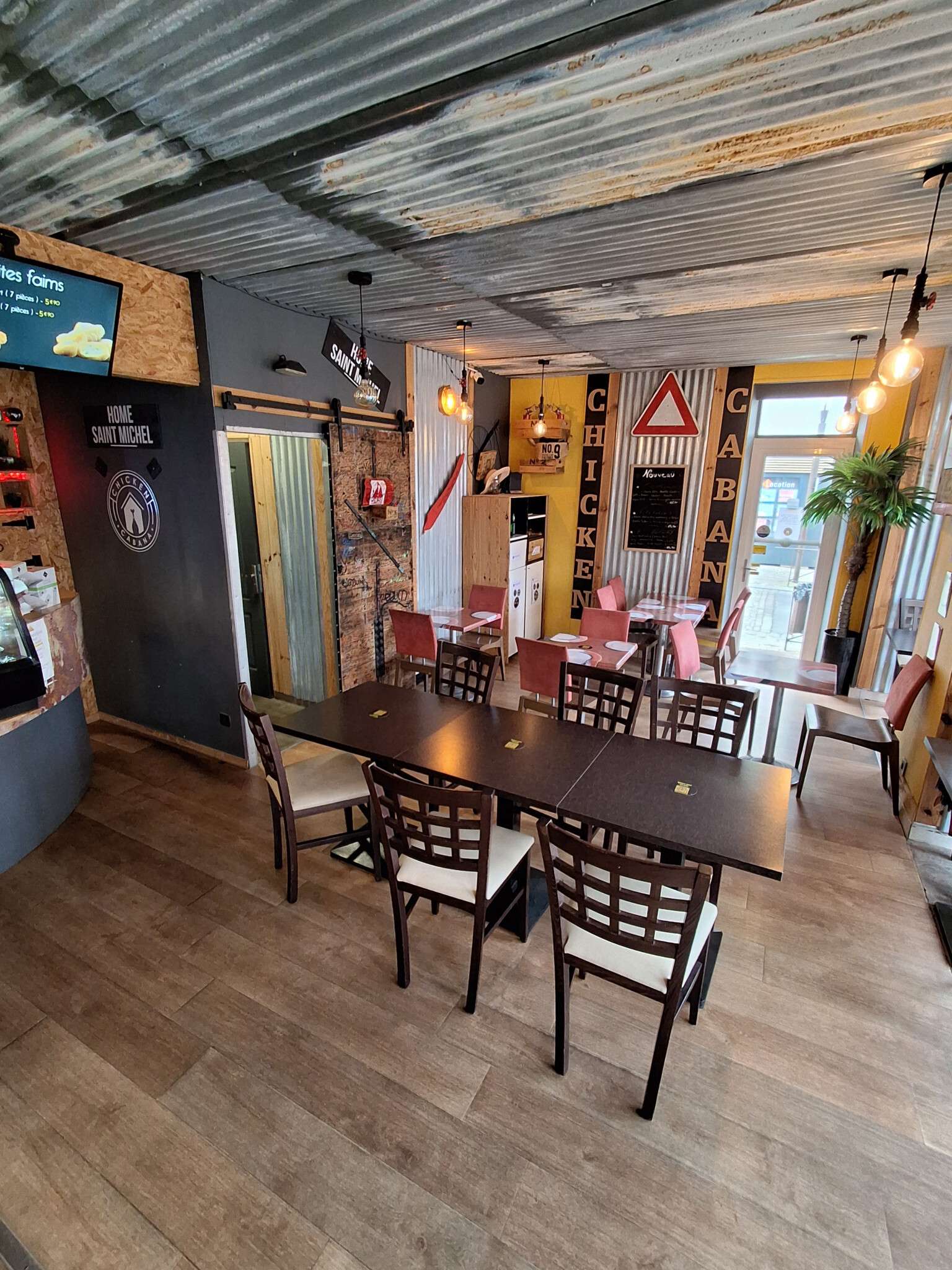 Vente lot de 3 affaires emplacement n°1 Pontorson
