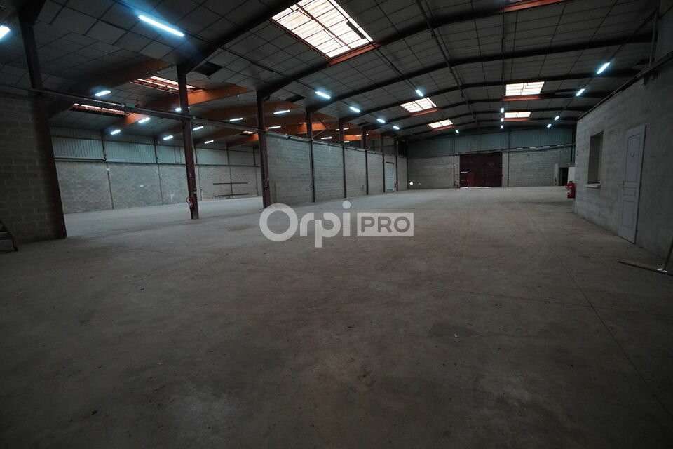 Local d'activité 2250m² à vendre secteur Dijon Est