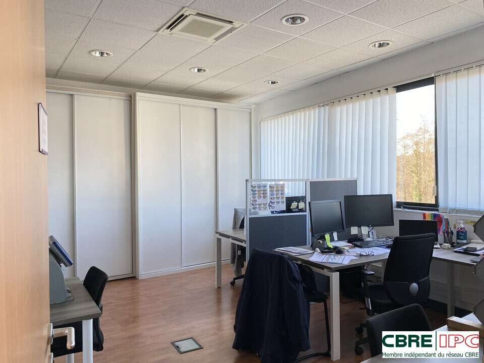 Location bureaux 580m² à Anglet zone de Maignon