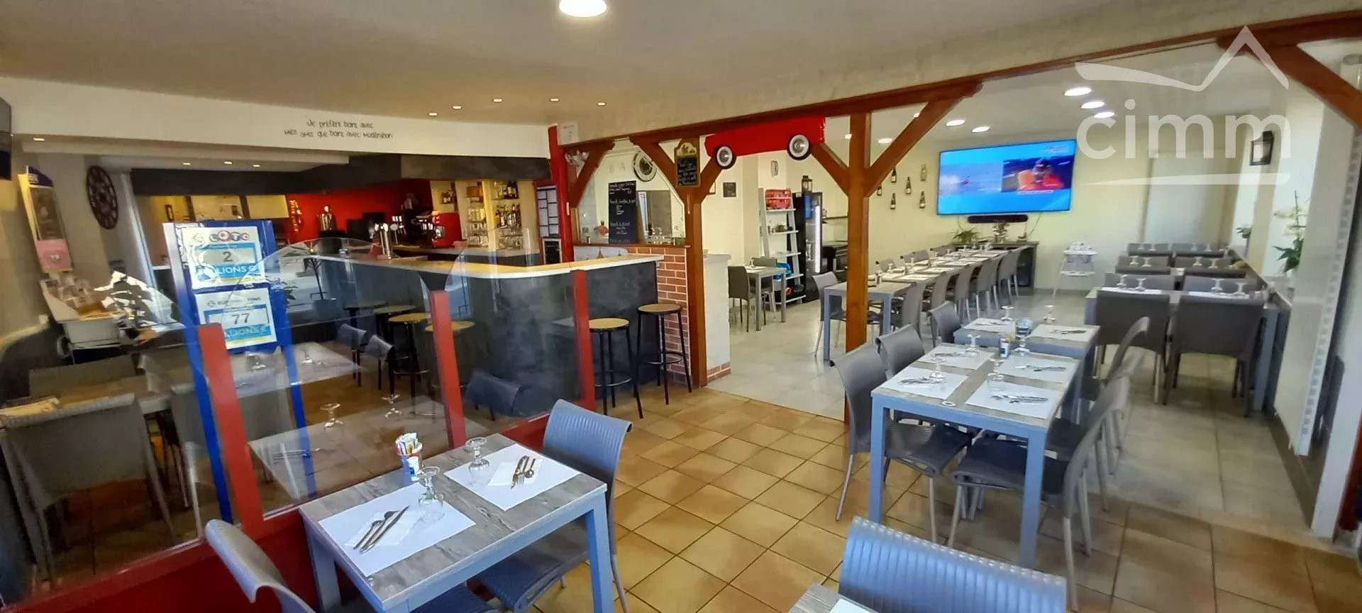 À vendre restaurant bar avec boulodromes sur Blois